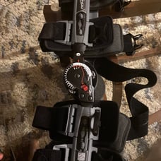 Acl knee brace