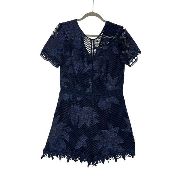 Adelyn Rae Navy Blue Lace Floral Shorts Romper | Size L
