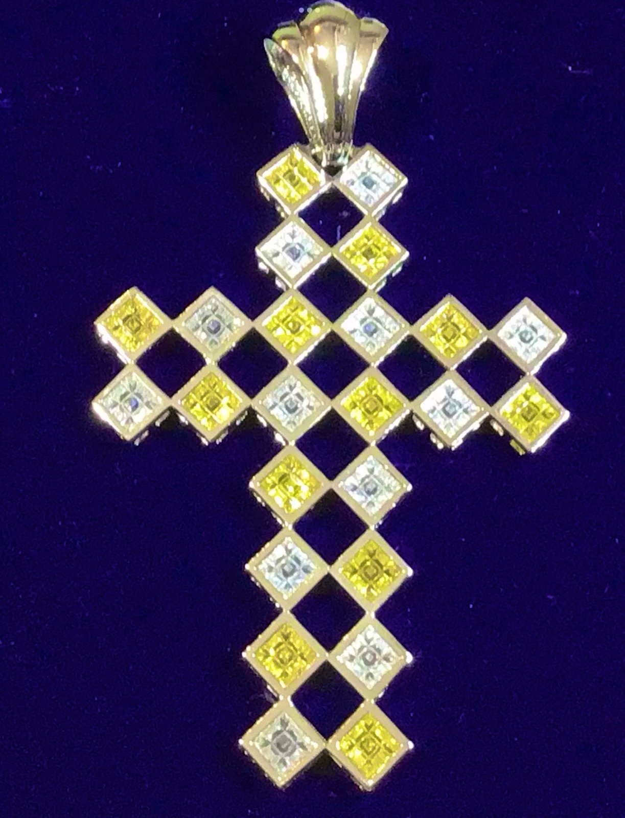 NWOT Sterling silver 925 giant religious white/champagne Stone cross pendent