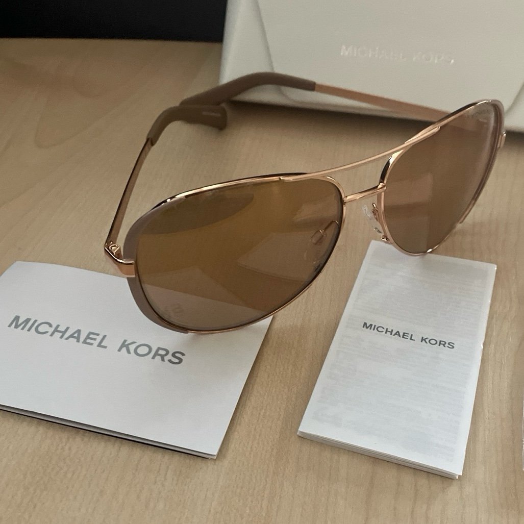 AUTHENTIC MICHAEL KORS Sunglasses aviators rose gold & brown NEW with case