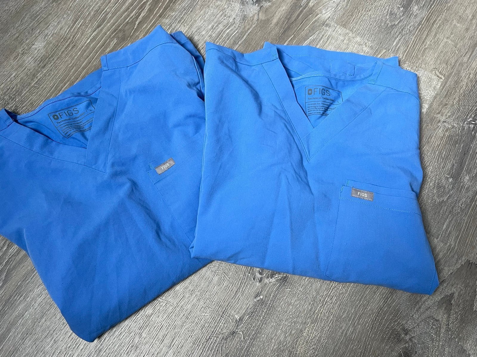 Figs Double Pocket Scrub Top- Large