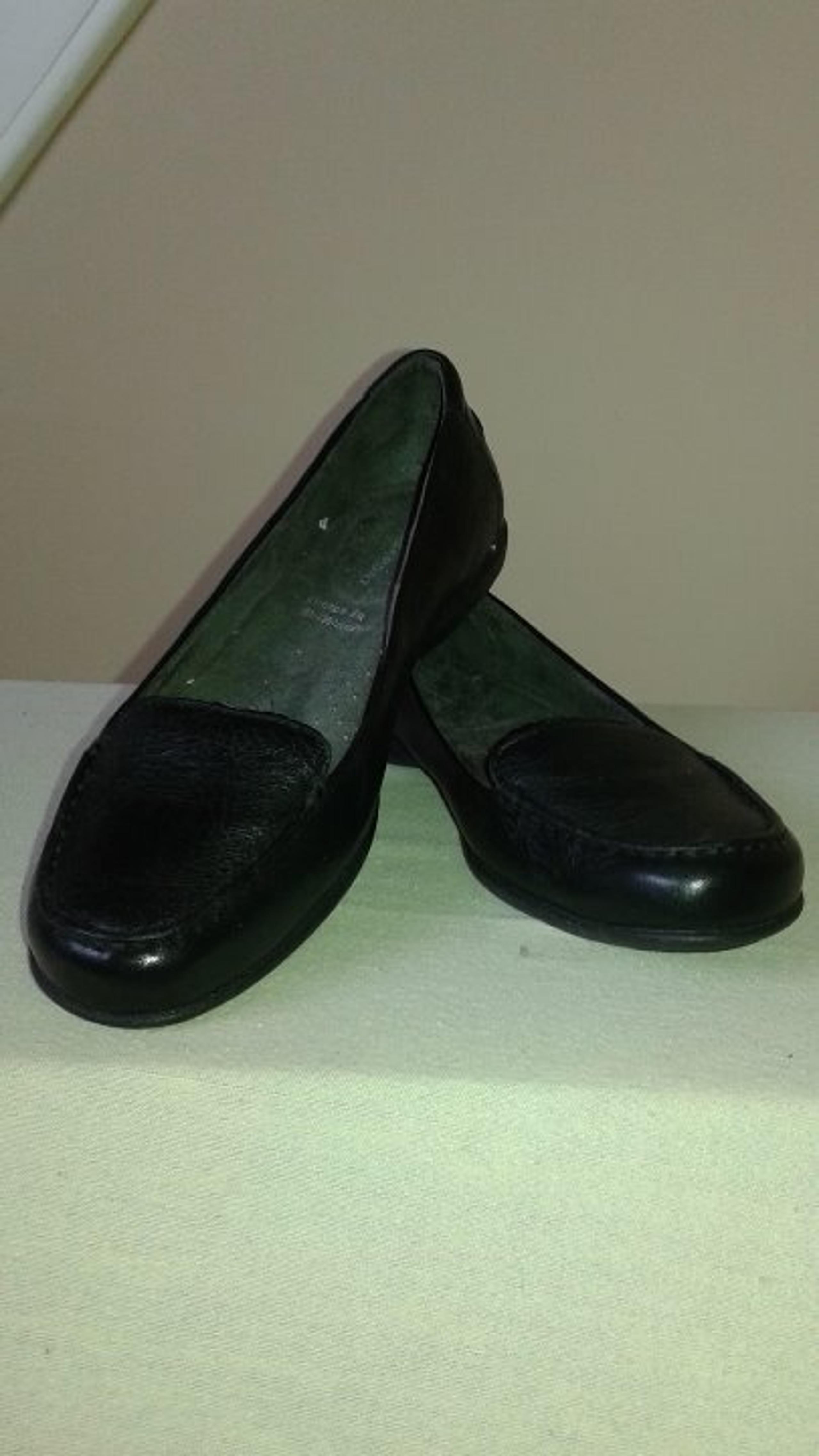 Never Worn Rockport Slip-On Loafers