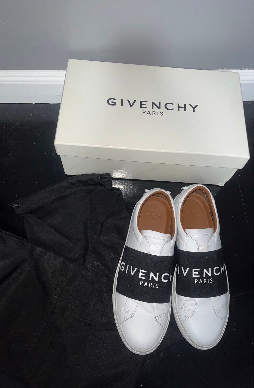 Givenchy elastic fashion sneakers
