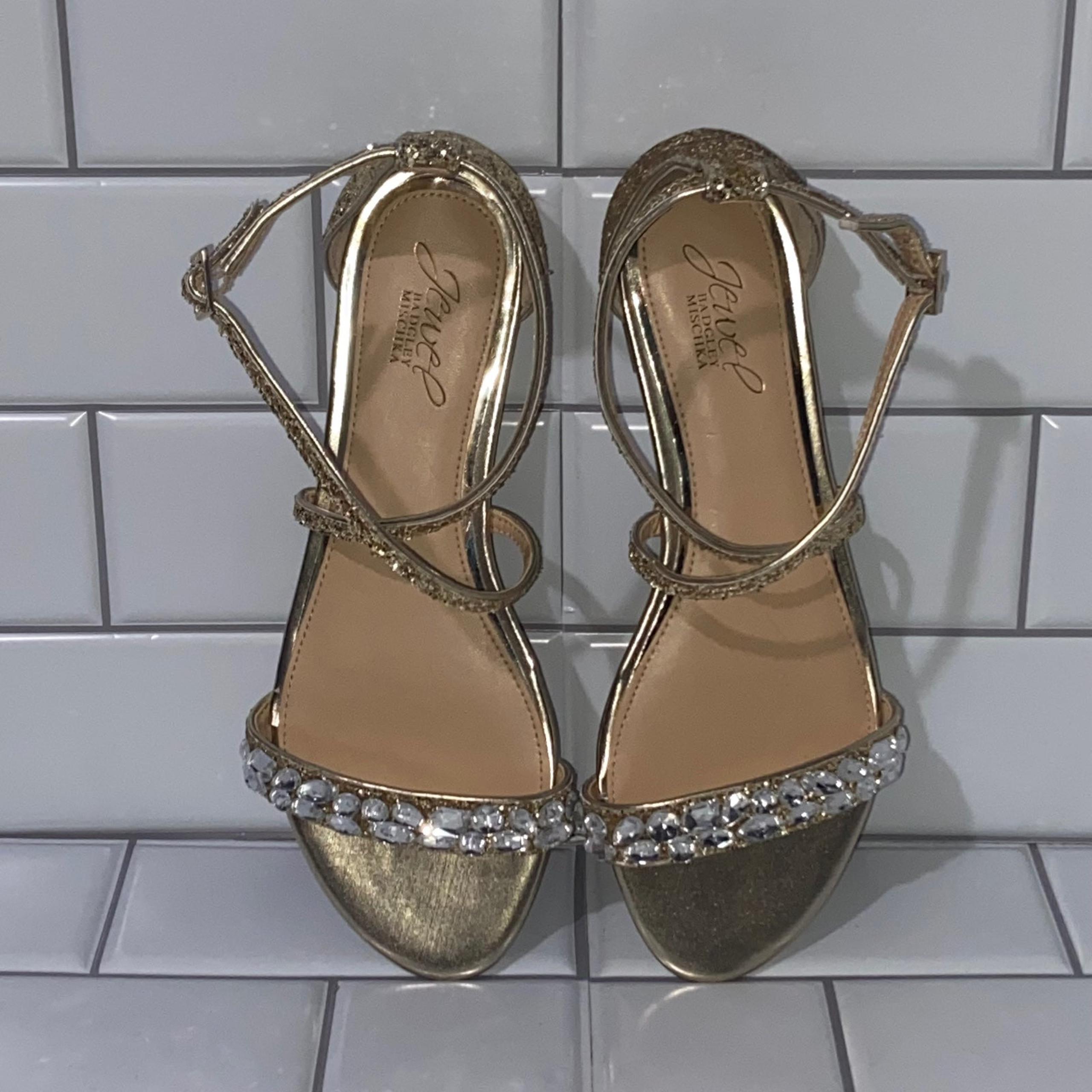 NEW Jewel Badgley Mischka Flat Dress Shoes Sandals Strap Crystal Women’s 9.5