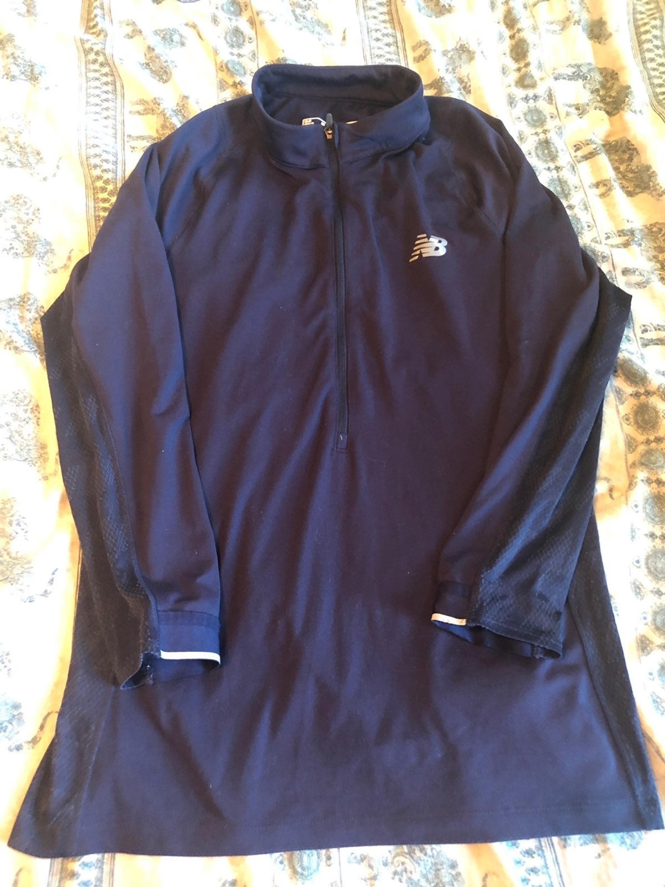New Balance women  top