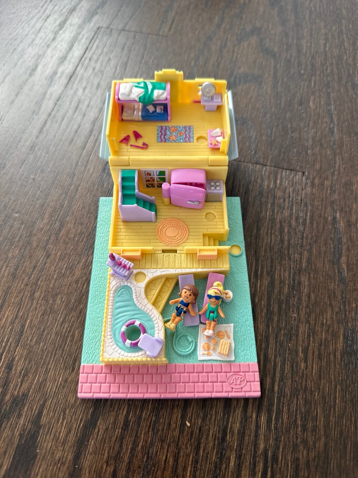 1994 Angel Pocket Summer House Bandai Polly Pocket Blue