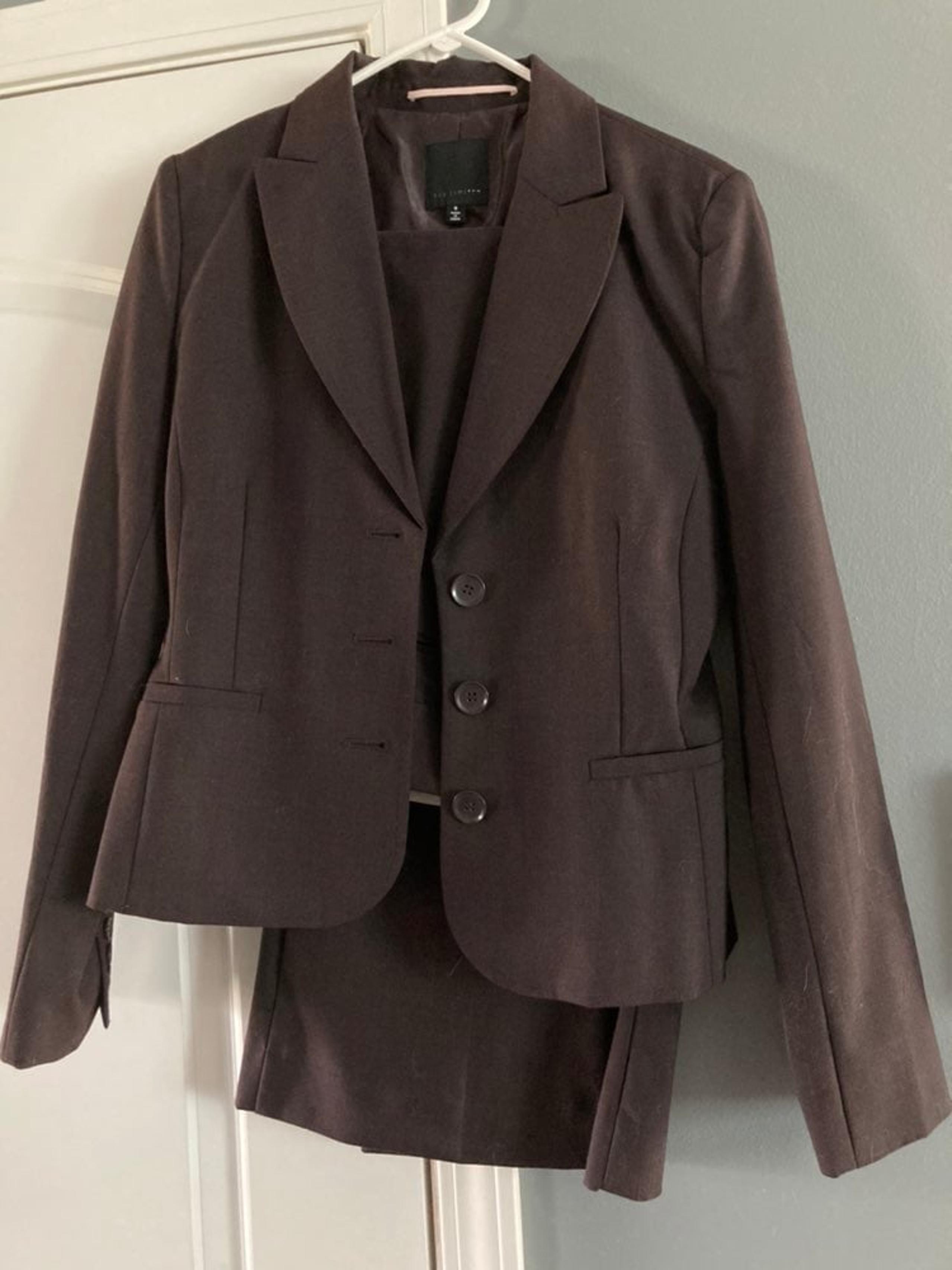 The Limited brown pant suit - size 8 - great condition!