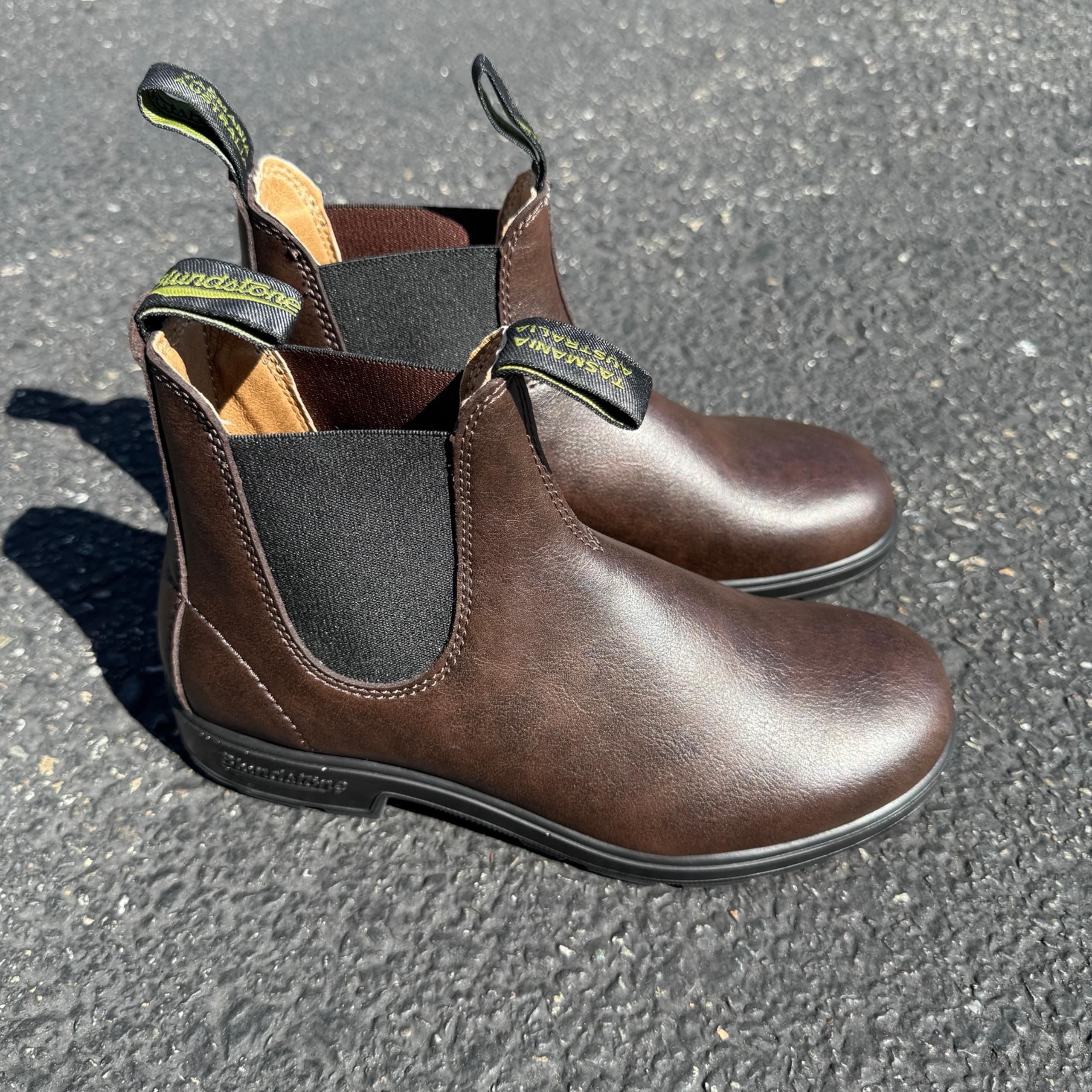 Blundstone 2116 Unisex Leather Chelsea Boots Brown Men’s Size 7 Women’s 8-8.5