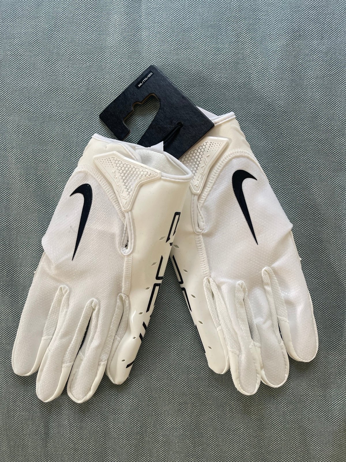 Nike Vapor Jet 7.0 Football Gloves men’s size 2 XL