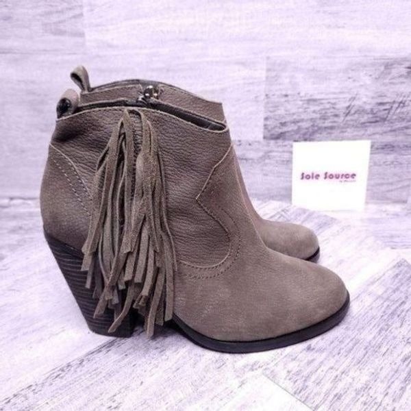 Vince Camuto Heather Leather Western Fringe Ankle Boot Taupe Gray Women's sz 7