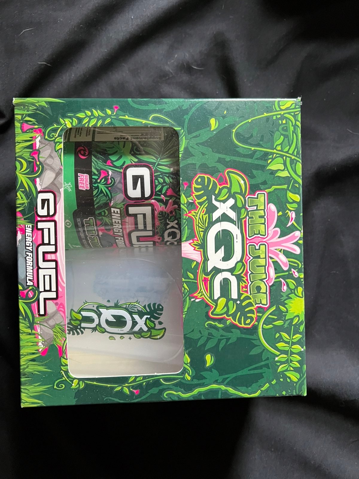 XQC THE JUICE ORIGINAL COLLECTORS BOX, HAS EVERYTHING , ALL ORIGINAL