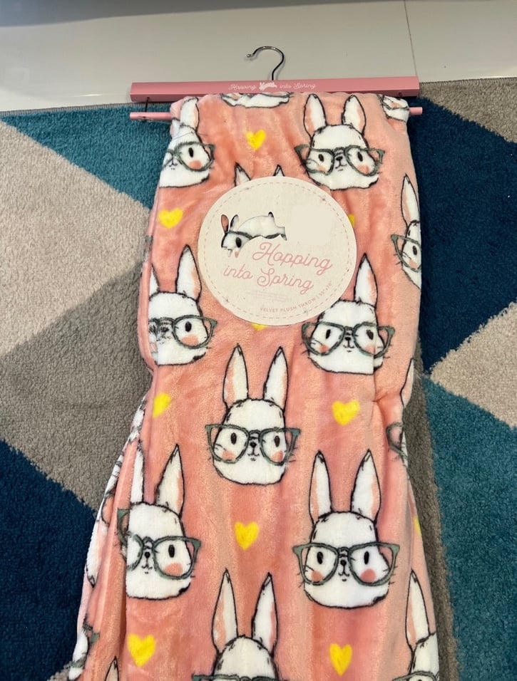 Pink pastel bunny throw blanket