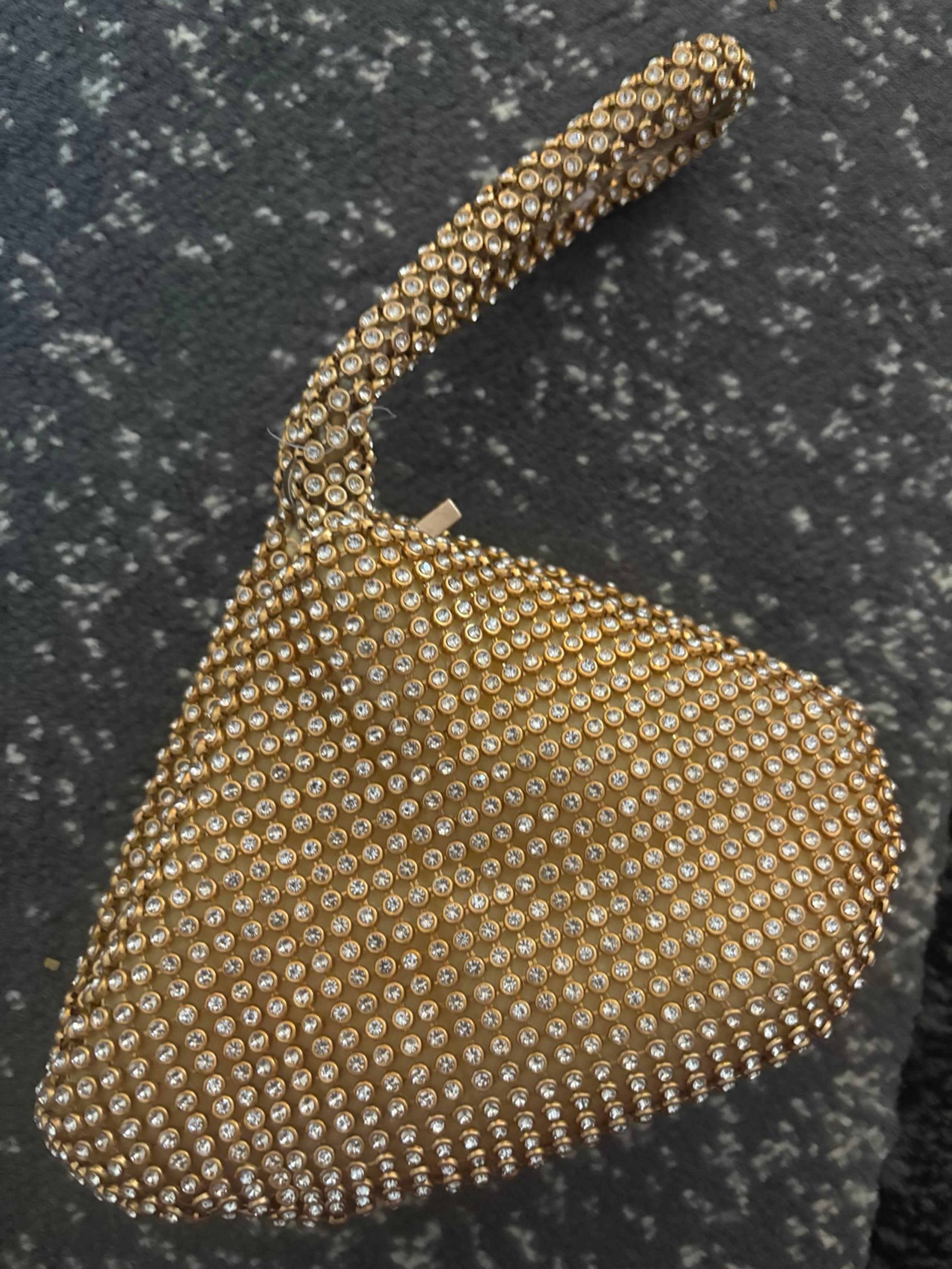 Triangle purse