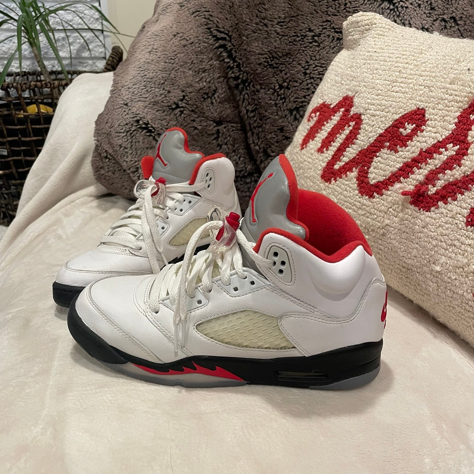 Nike Air Jordan 5 Retro Shoes