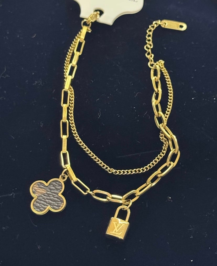 Double chain bracelet