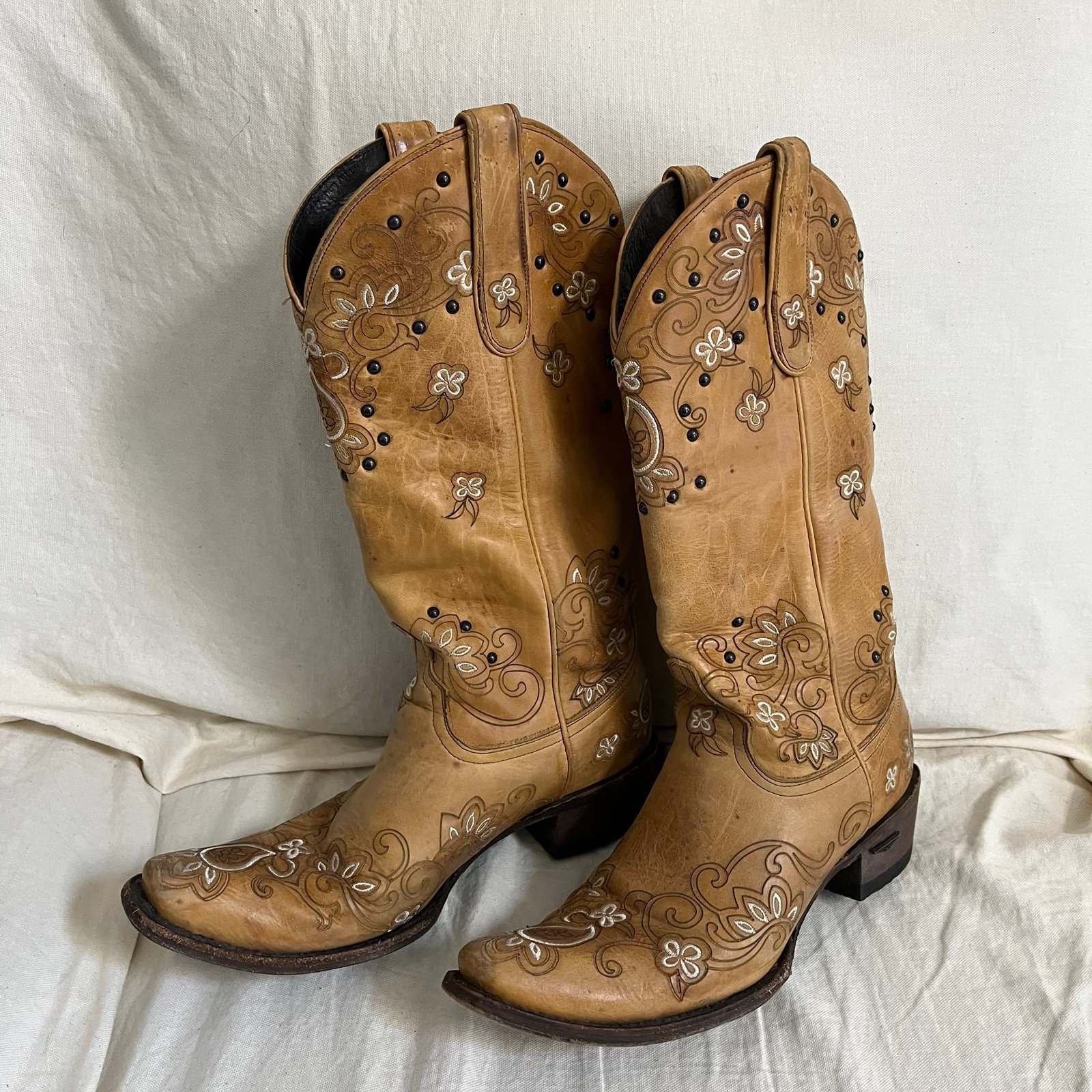 Lane Women’s Sweet Paisley Cowgirl Boot Snip Toe Tan 8.5M