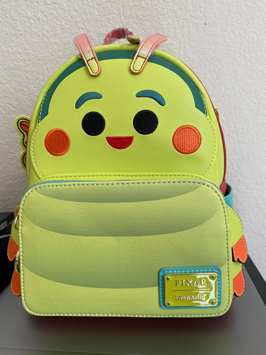 heimlich loungefly