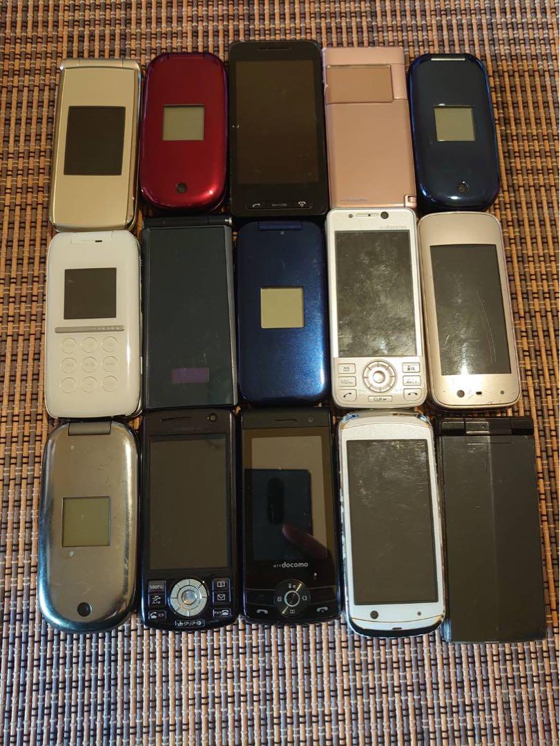 15 feature phones