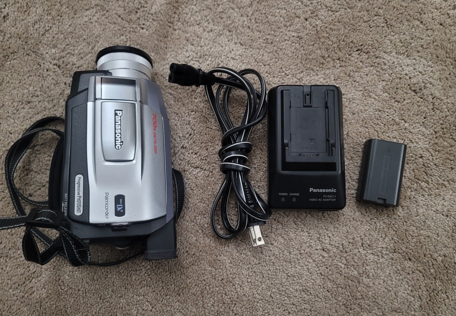 Panasonic PV-DV52D DV Mini Camcorder