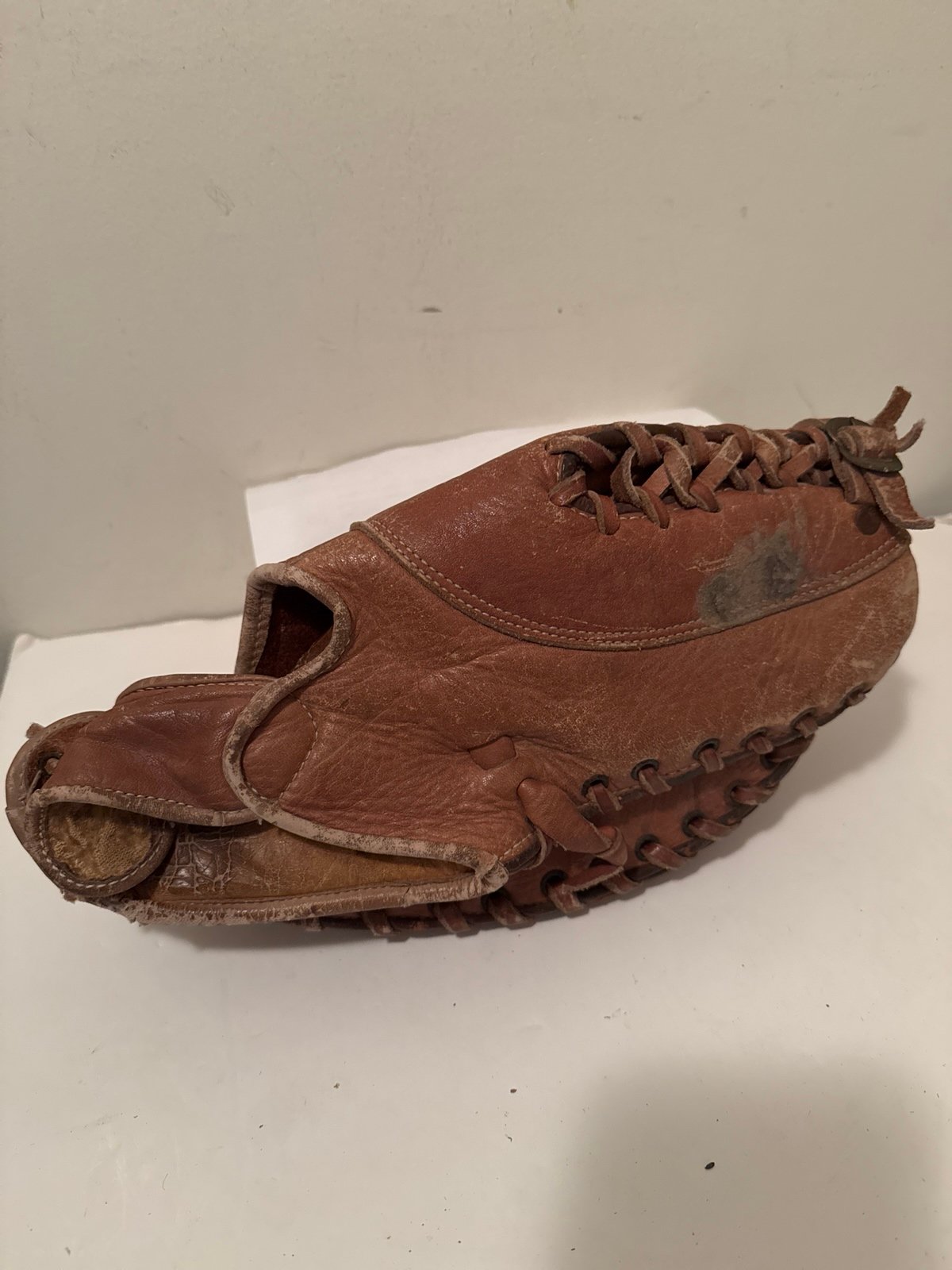 Glove