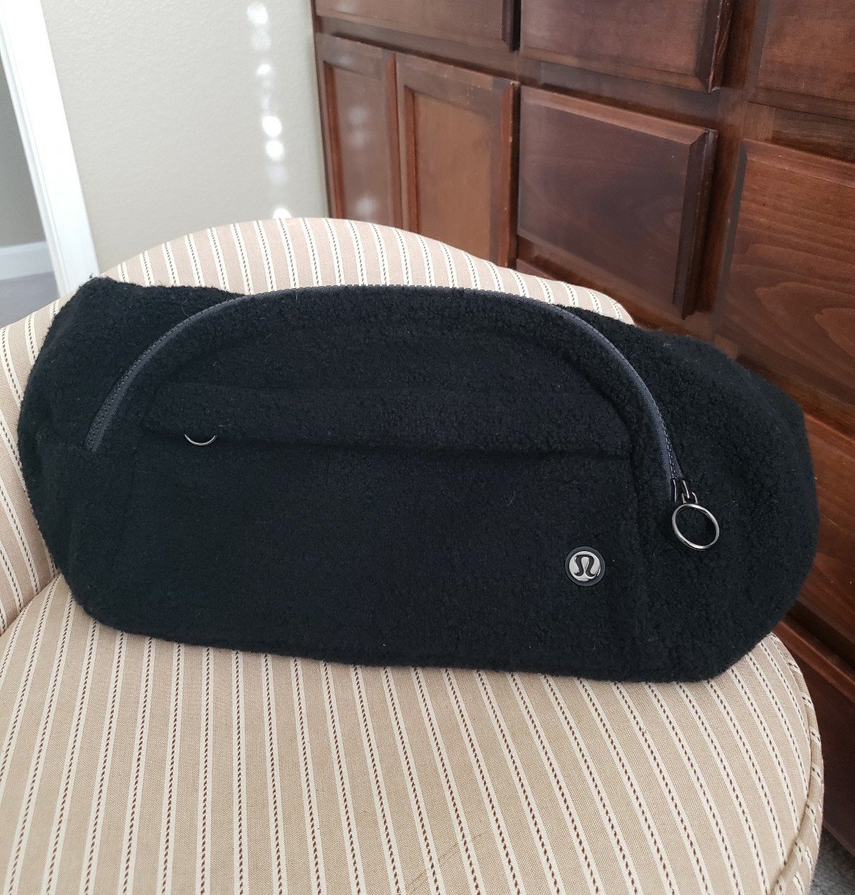 Lululemon On the Beat Sherpa belt bag