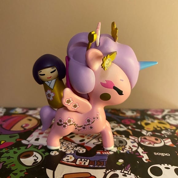 tokidoki Cherry Blossom Unicorno Series 2 MOMOKO *Chaser*