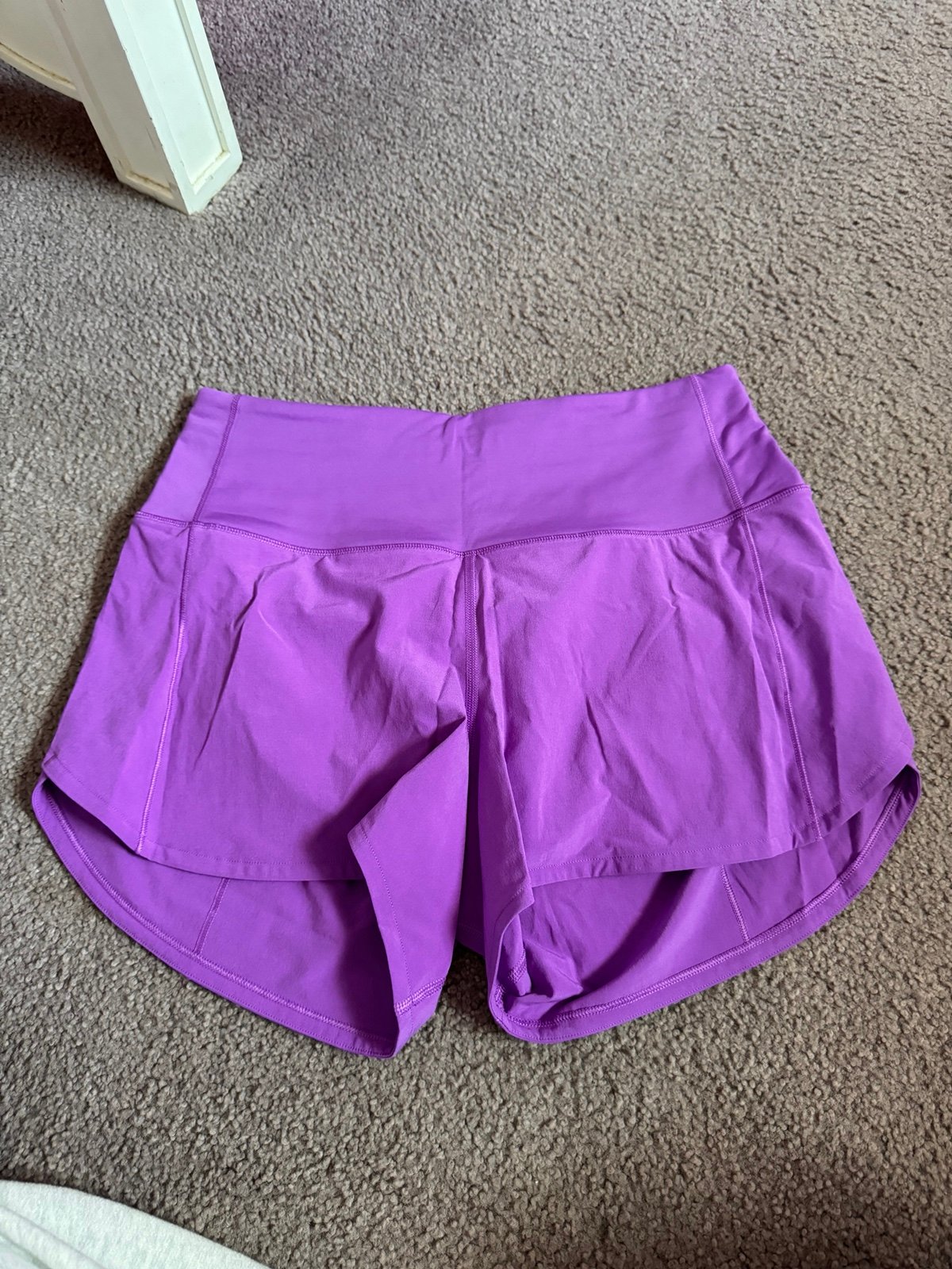 Lululemon Speed Up shorts