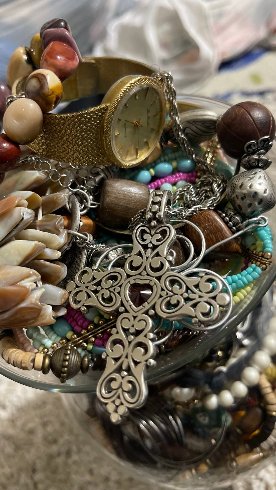 Jewelry jar mystery