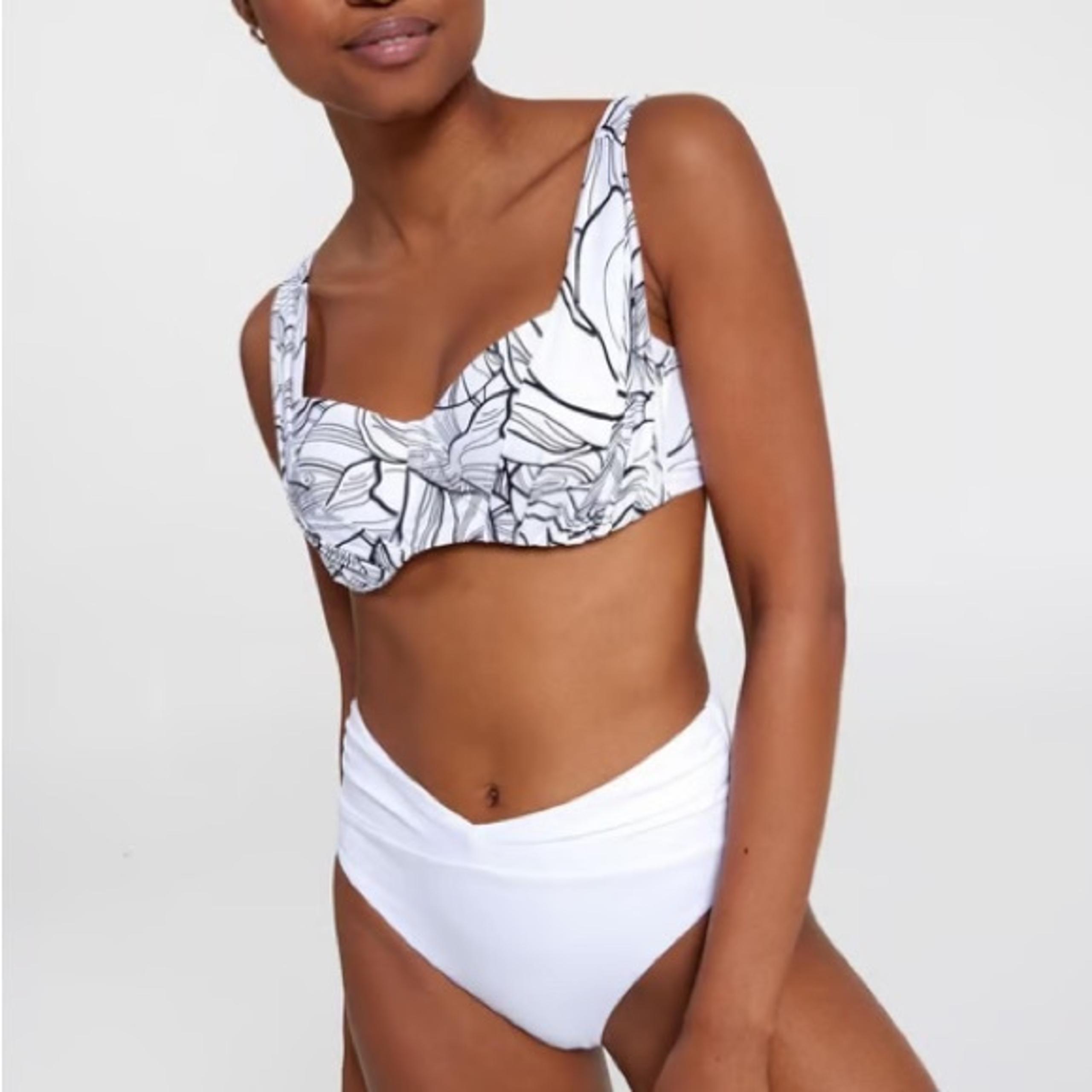 CALIA Pleated Panel Underwire Bikini 34D White Black Floral Swim Bikini Top NWT