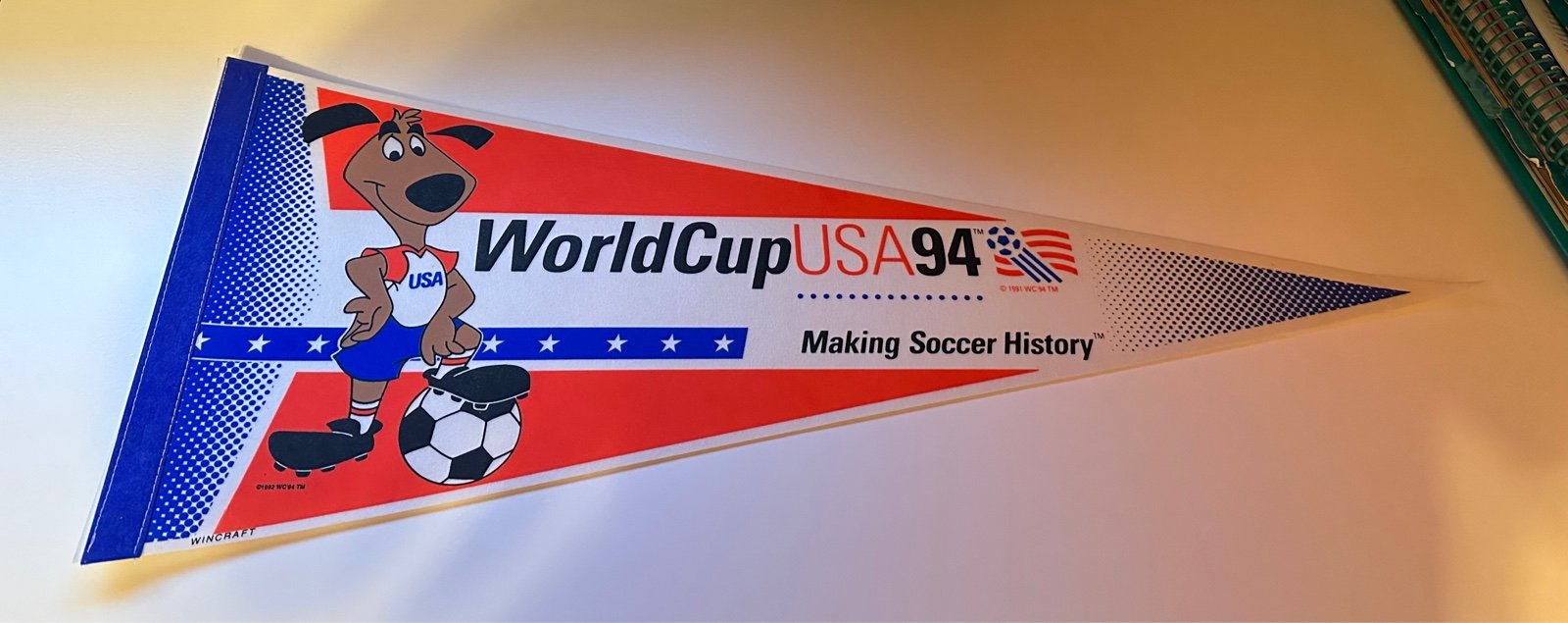 Vintage World Cup pennant 1994