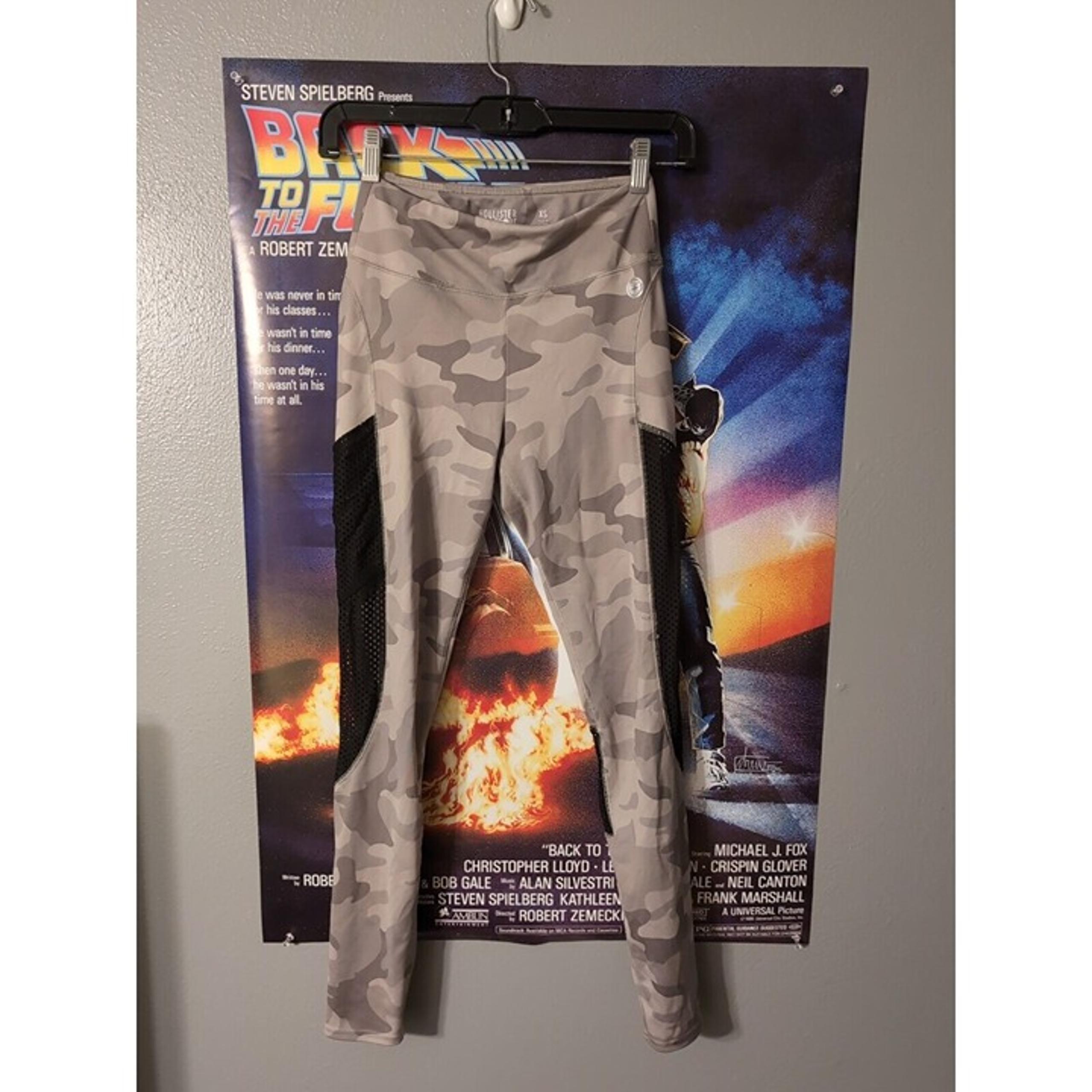 Hollister Cali Sport Women's Camo High Rise Leggings Size XS