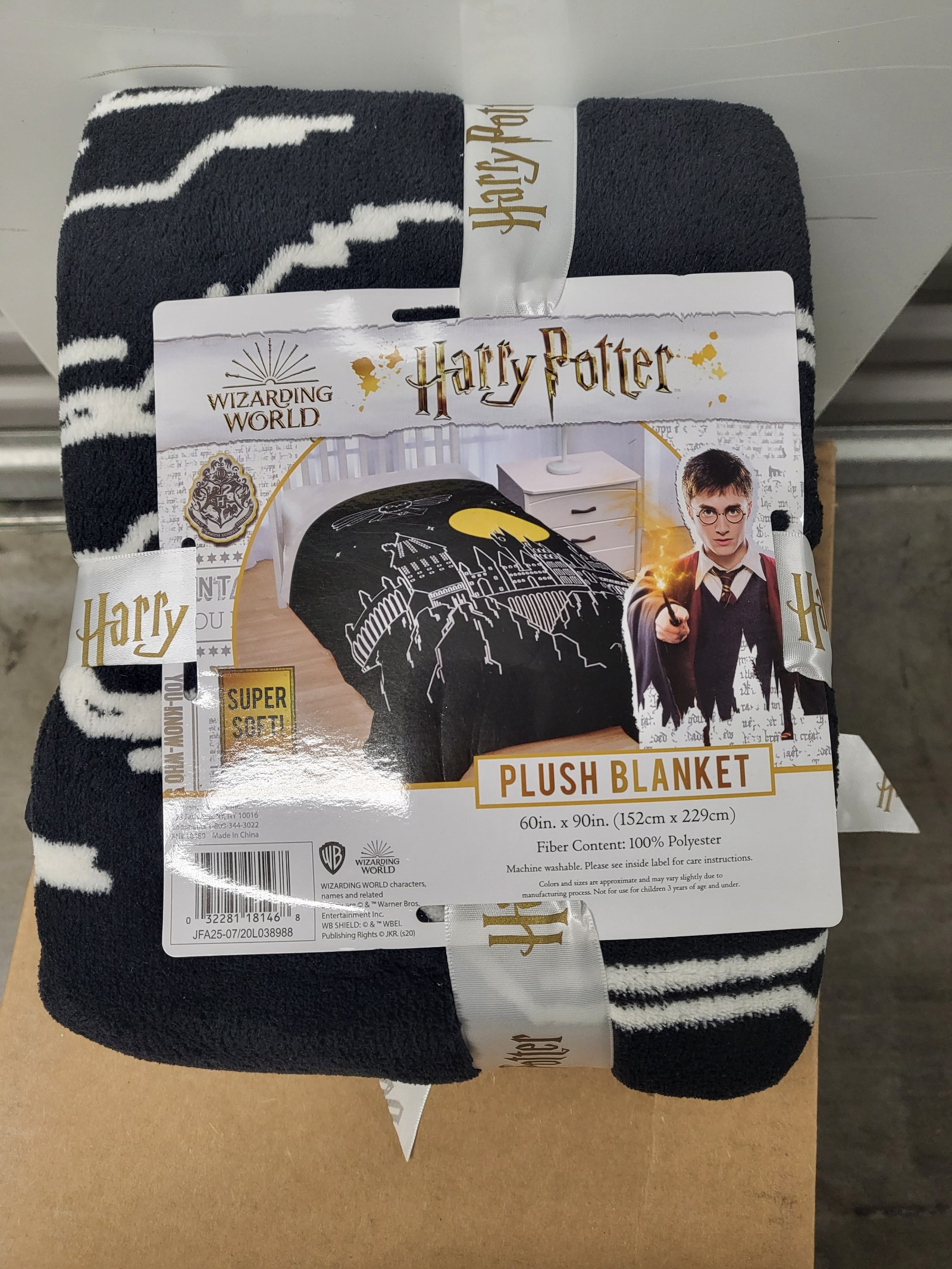 Harry Potter Hogwarts Castle Blanket Plush Cozy Oversize