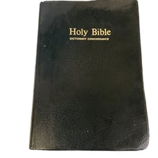 Vintage Holy Bible Dictionary Concordance Black Leather Cover 5 x 5 1/2 New Ol