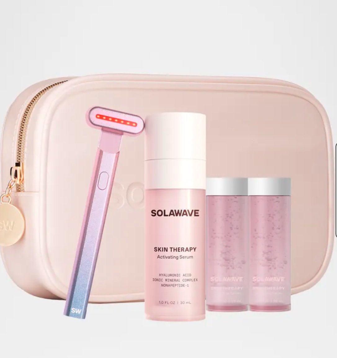 Solawave Radiant Renewal Red Light Therapy Starter Kit