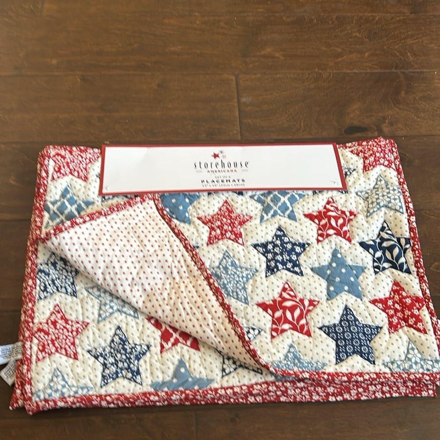 4 Storehouse Red White Blue Placemats Quilted Americana Stars Reversible New