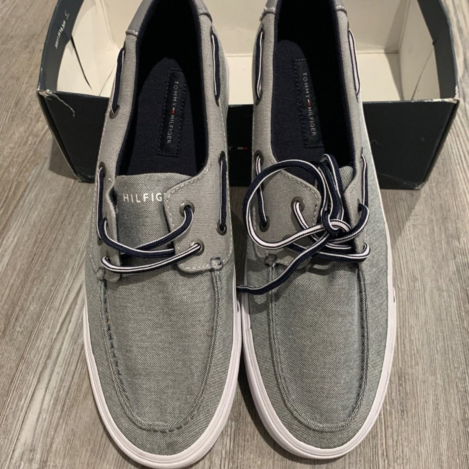 Tommy Hilfiger Young Men's Phinx Sneaker- Size 9.5M