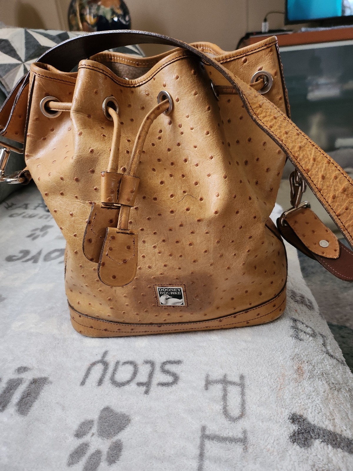 Dooney & Bourke purse