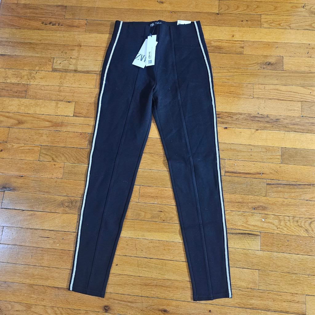 Zara Women’s Rhinestone Side Striped Cropped Stretch Black Legging Size M