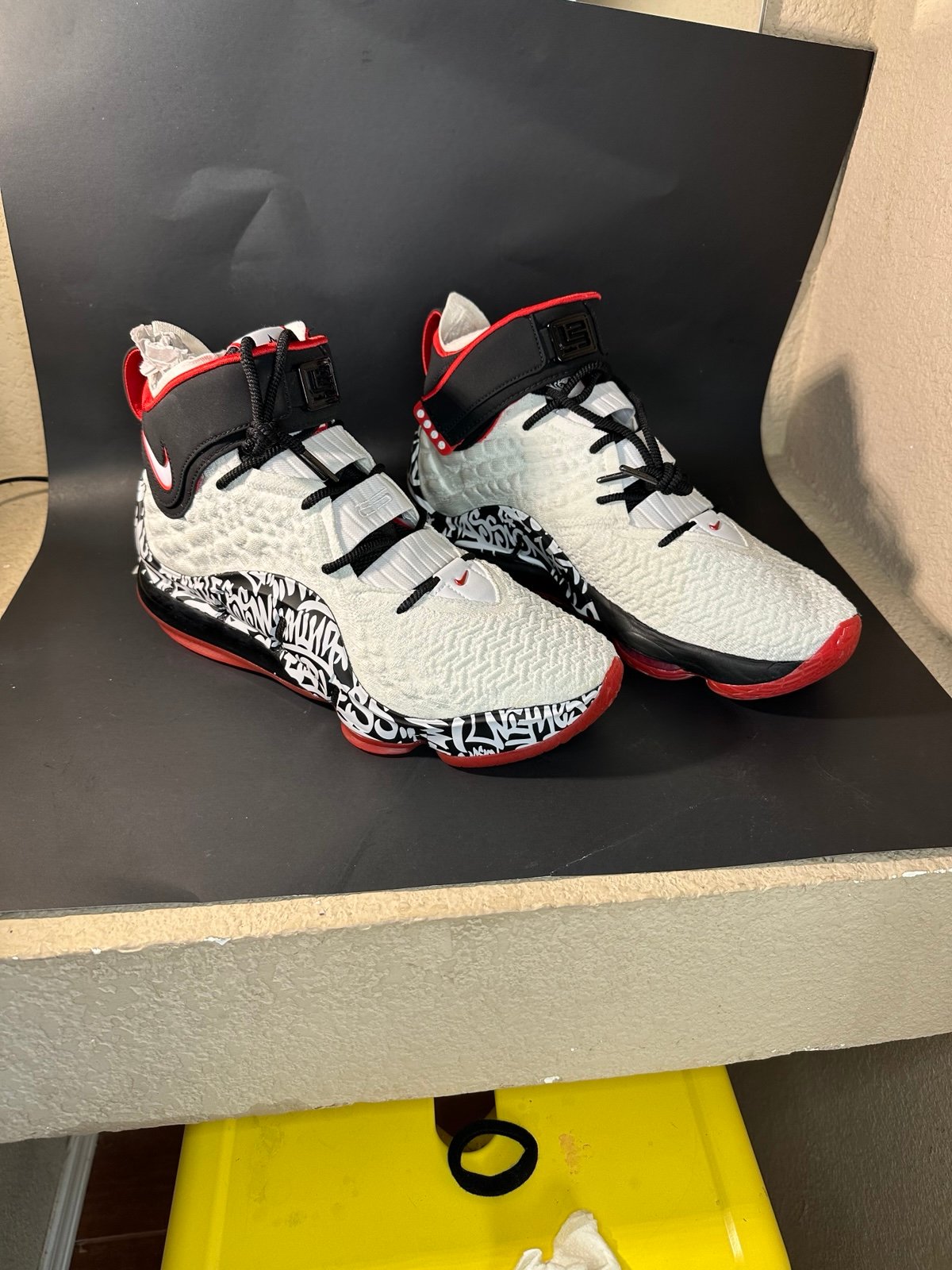 Size 11 - Nike LeBron 17 LeBron 4 Graffiti Men Basketball Shoes Never Worn