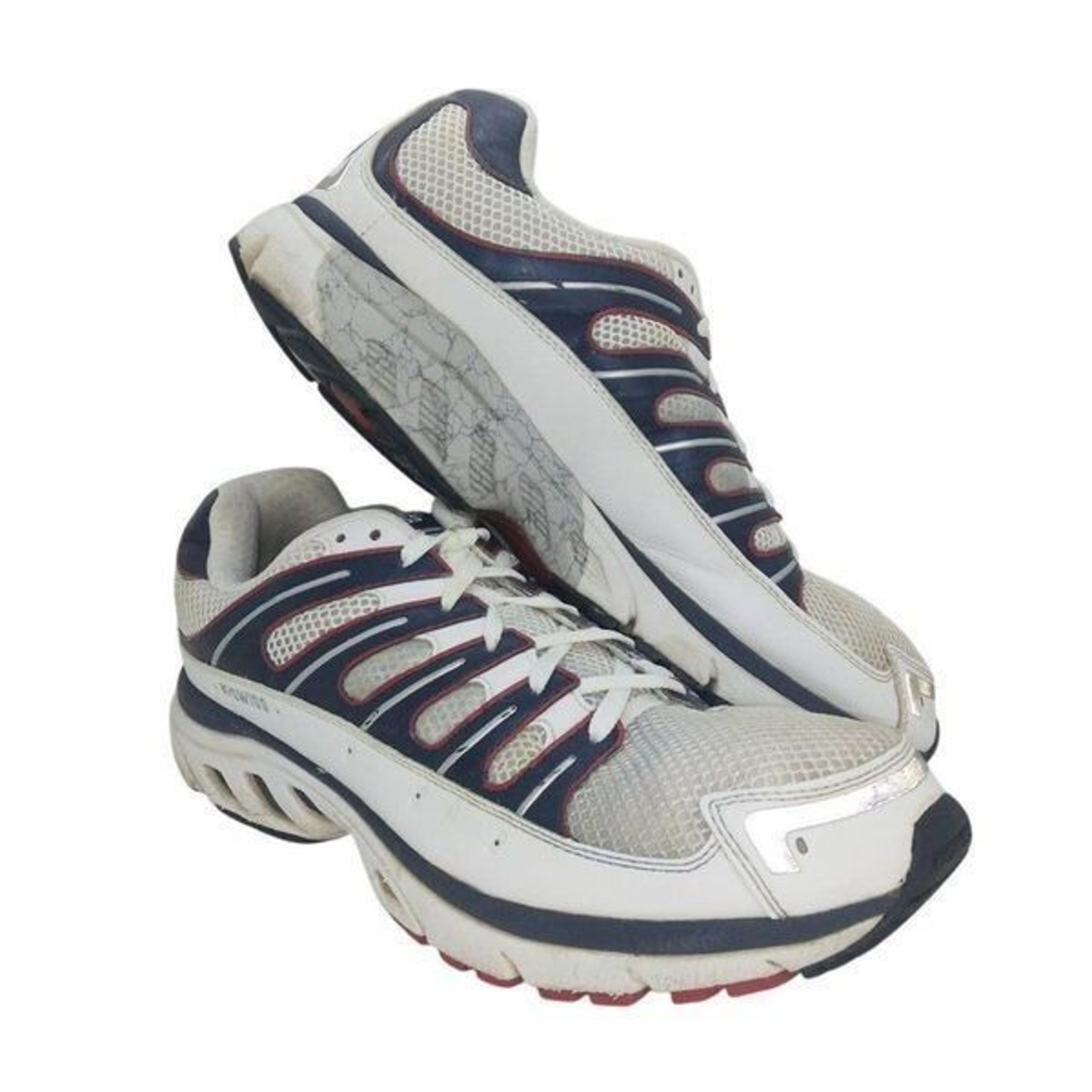 K-Swiss Konejo Mesh Men's pre-owned White/Gray Running Sneakers - sz. 13