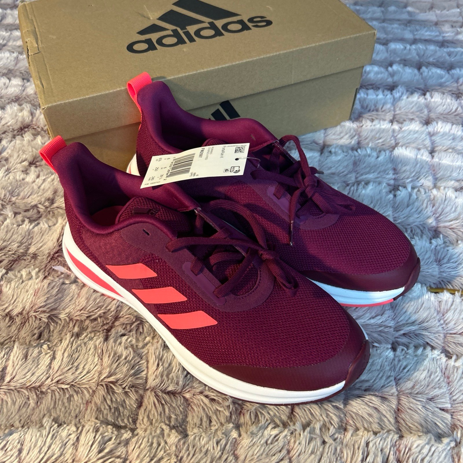 Adidas ADIDAS FortaRun kids Sneakers size 6.5