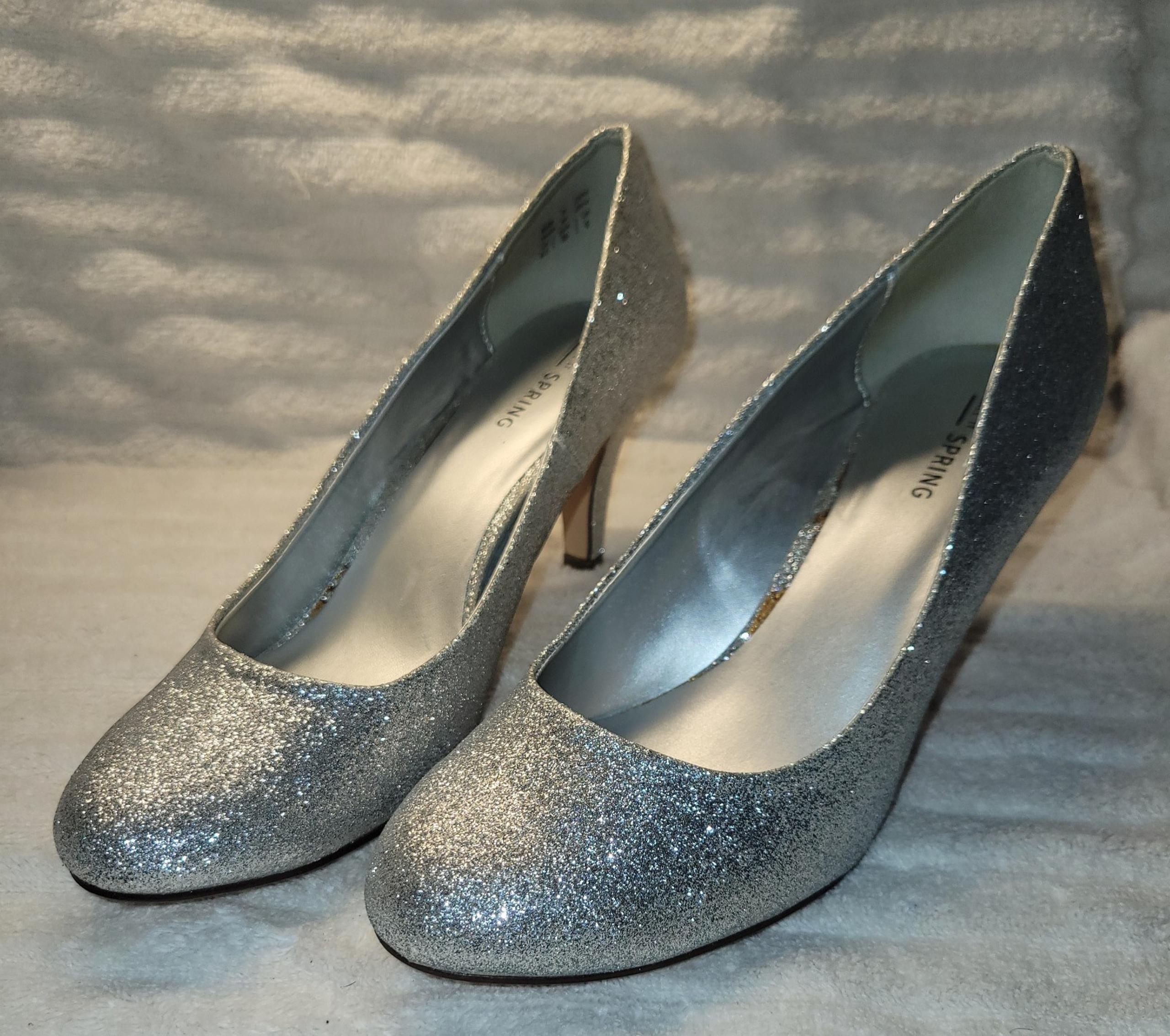 Size 8.5 Silver Sparkly Glitter High Heel Pumps Call It Spring
