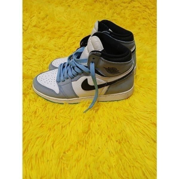 Jordan 1 retro OG blue black white womens size 7 sneakers