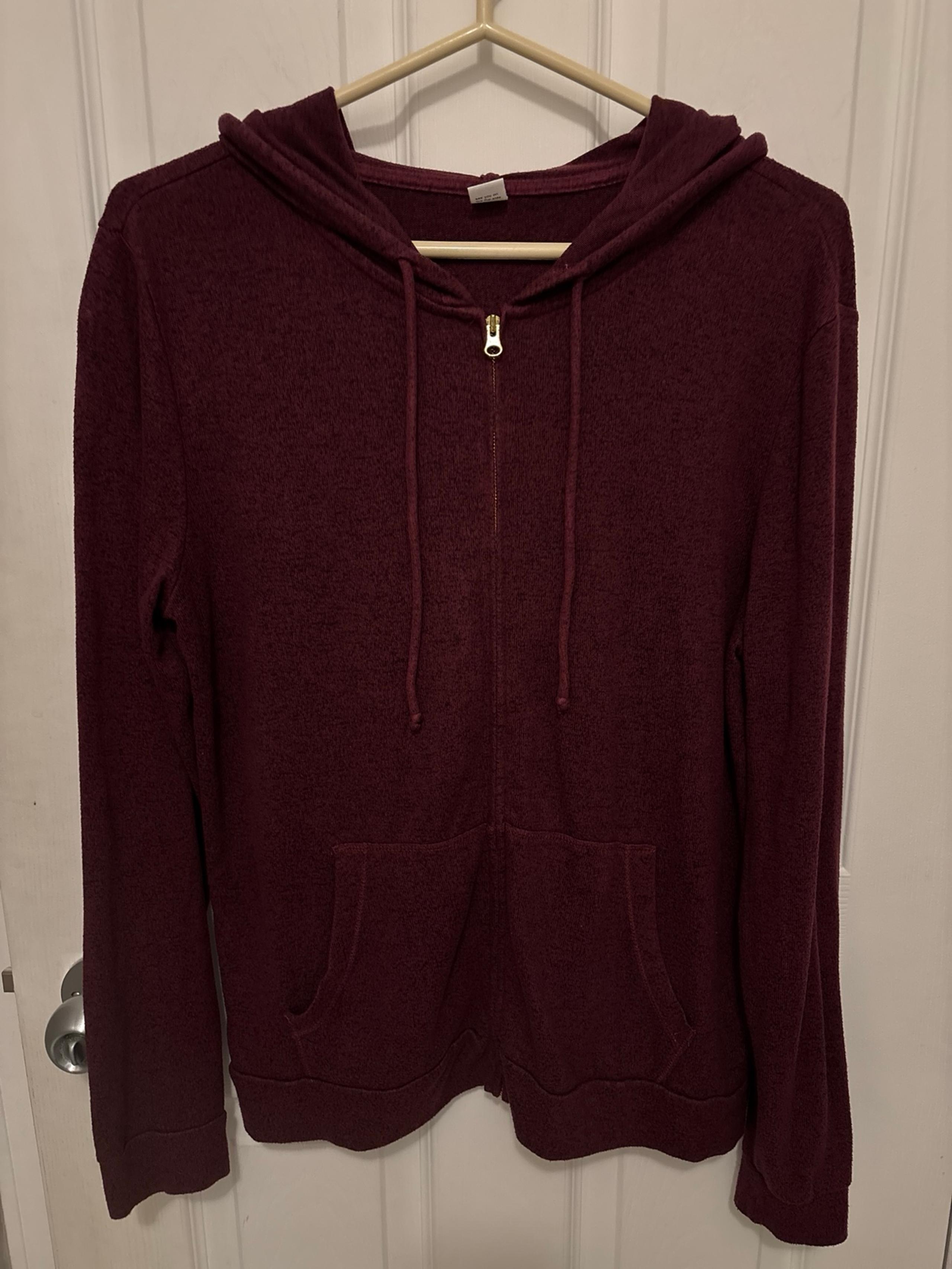 Women’s Old Navy zip up hoodie size L