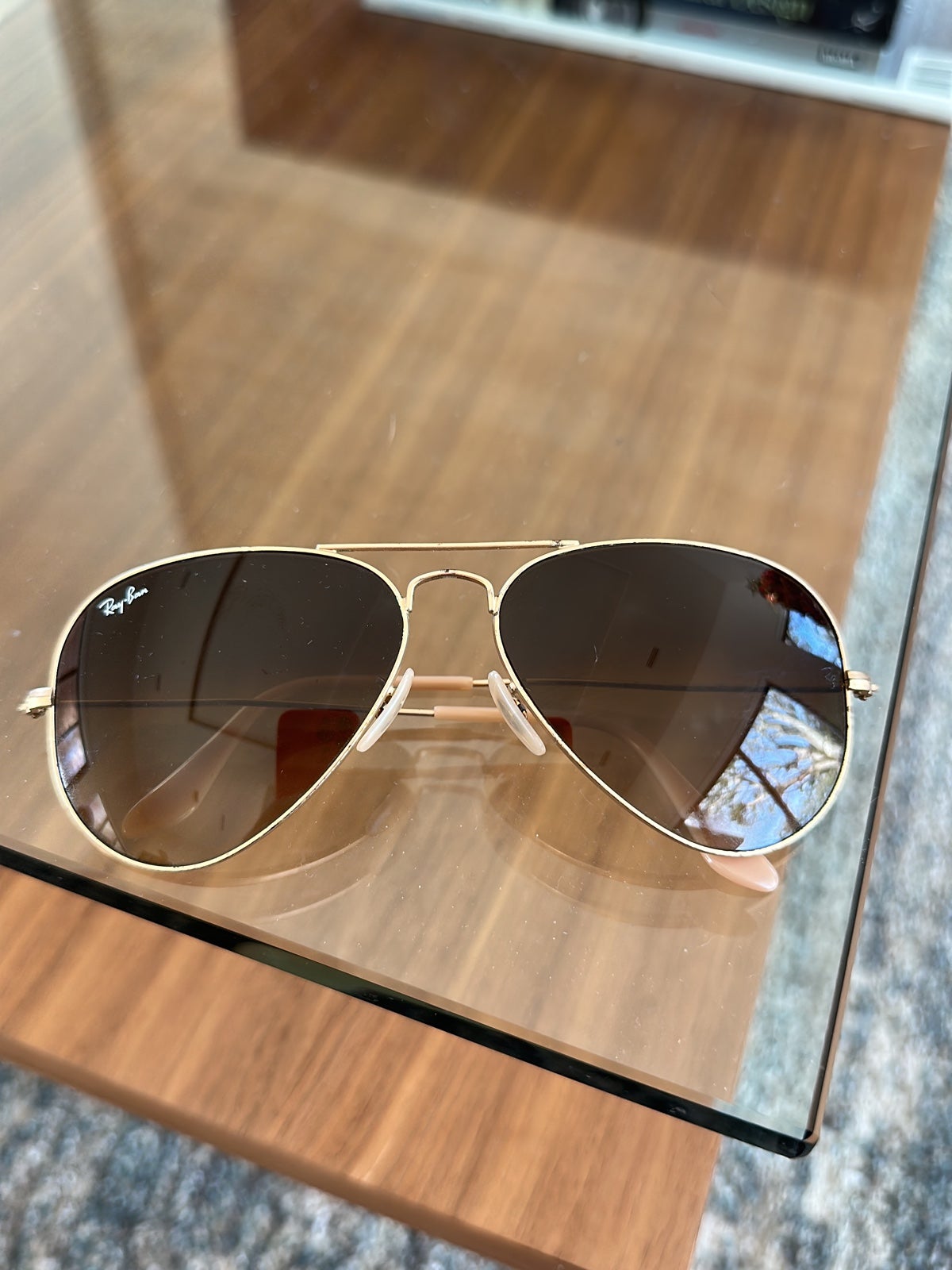 Used Raybans Aviators (gold)