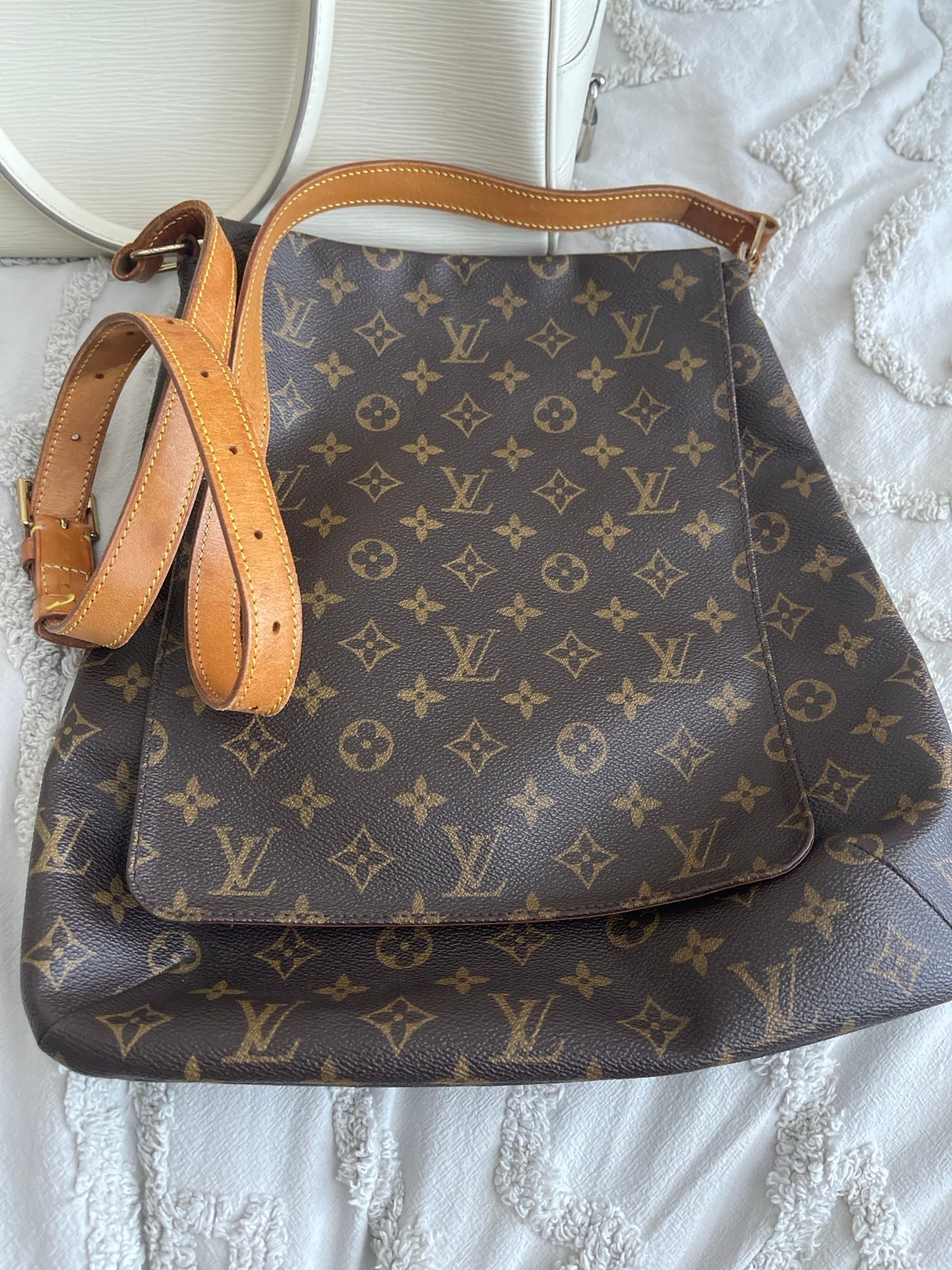 vuitton bag
