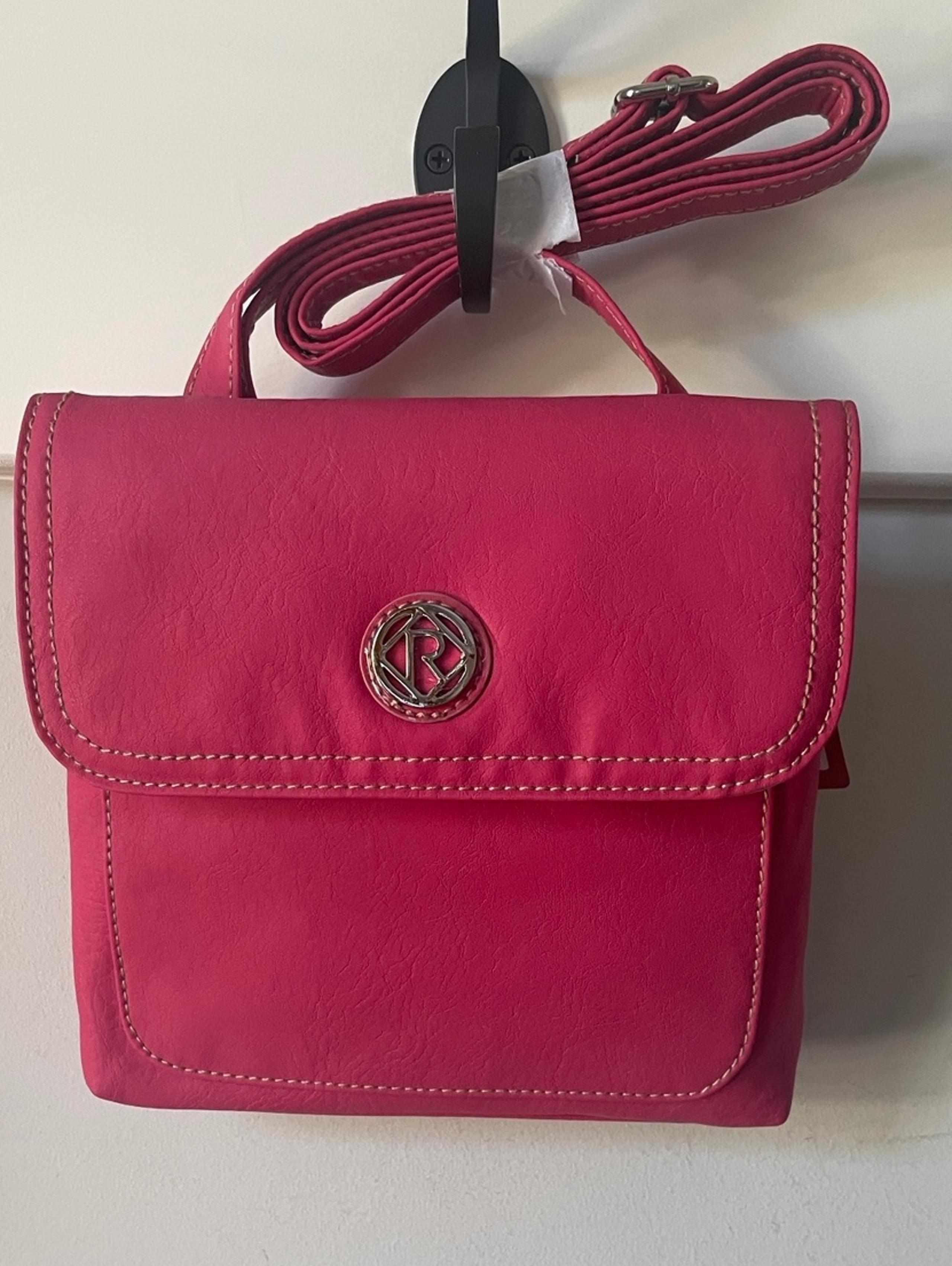 NWT Relic Fossil Pink Crossbody with Zip Around Wallet Pocket on back