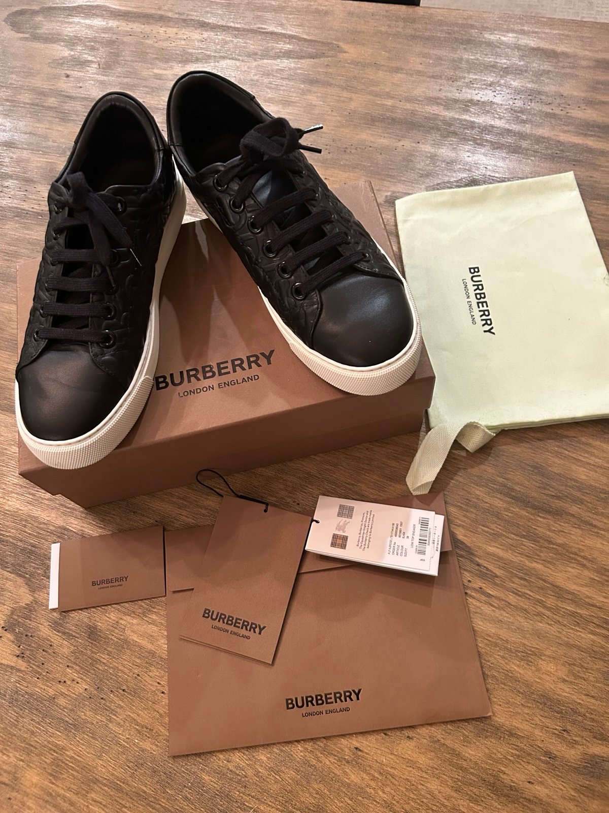 BURBERRY Monogram Leather Sneakers black white 37 Italy SOLD OUT