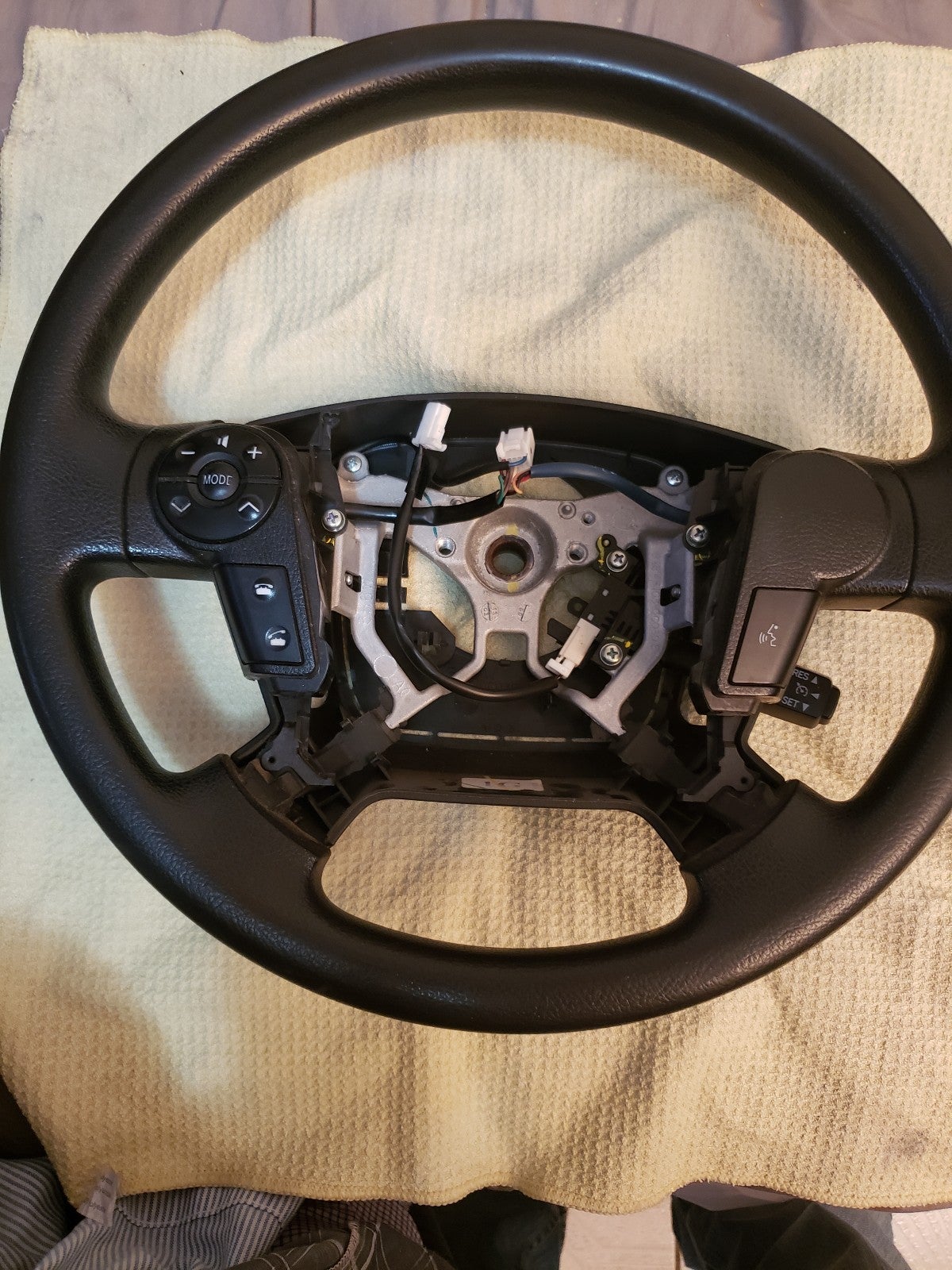 Toyota tundra steering wheel
