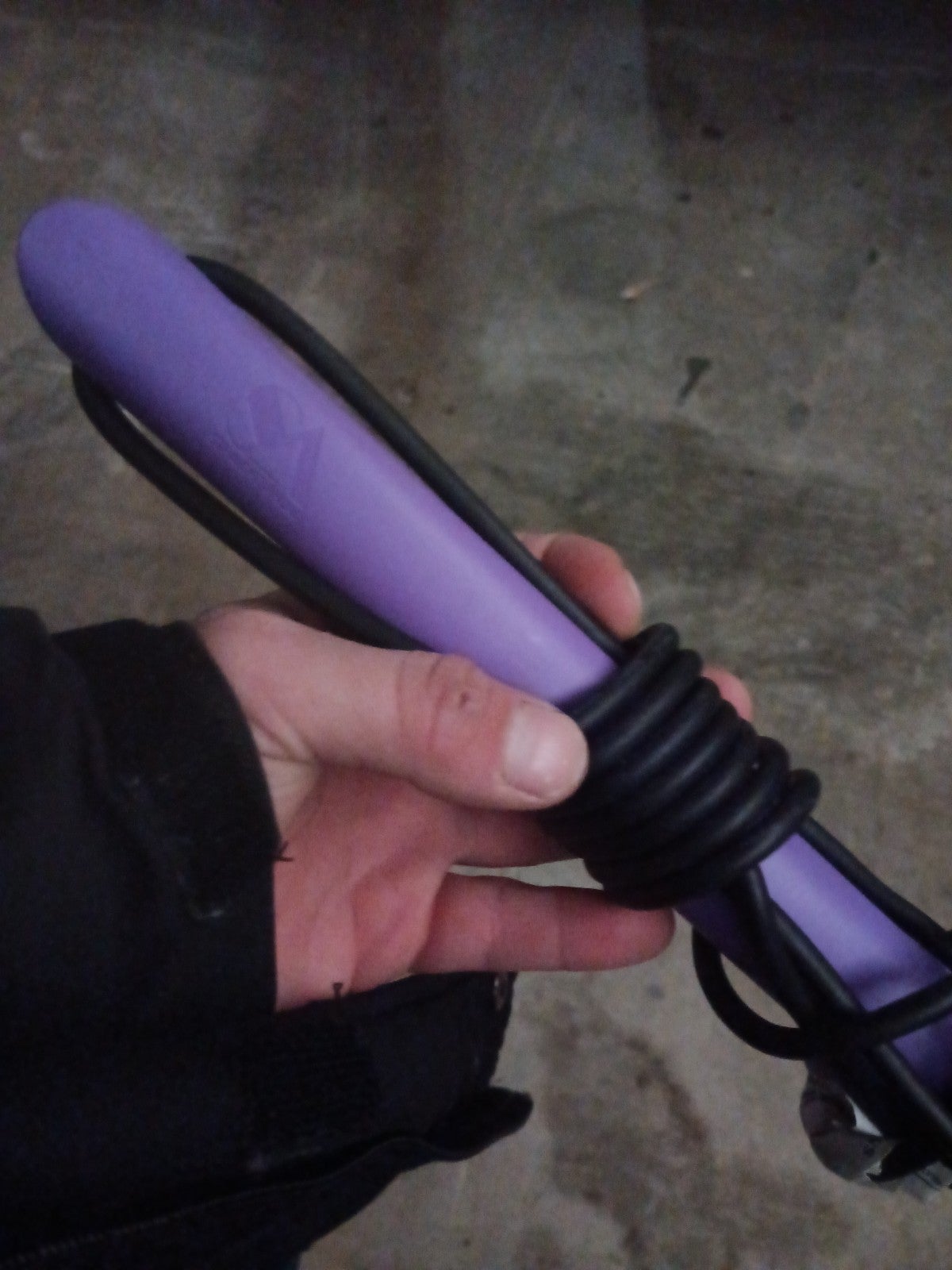 Straight ahead ceramic flat iron
